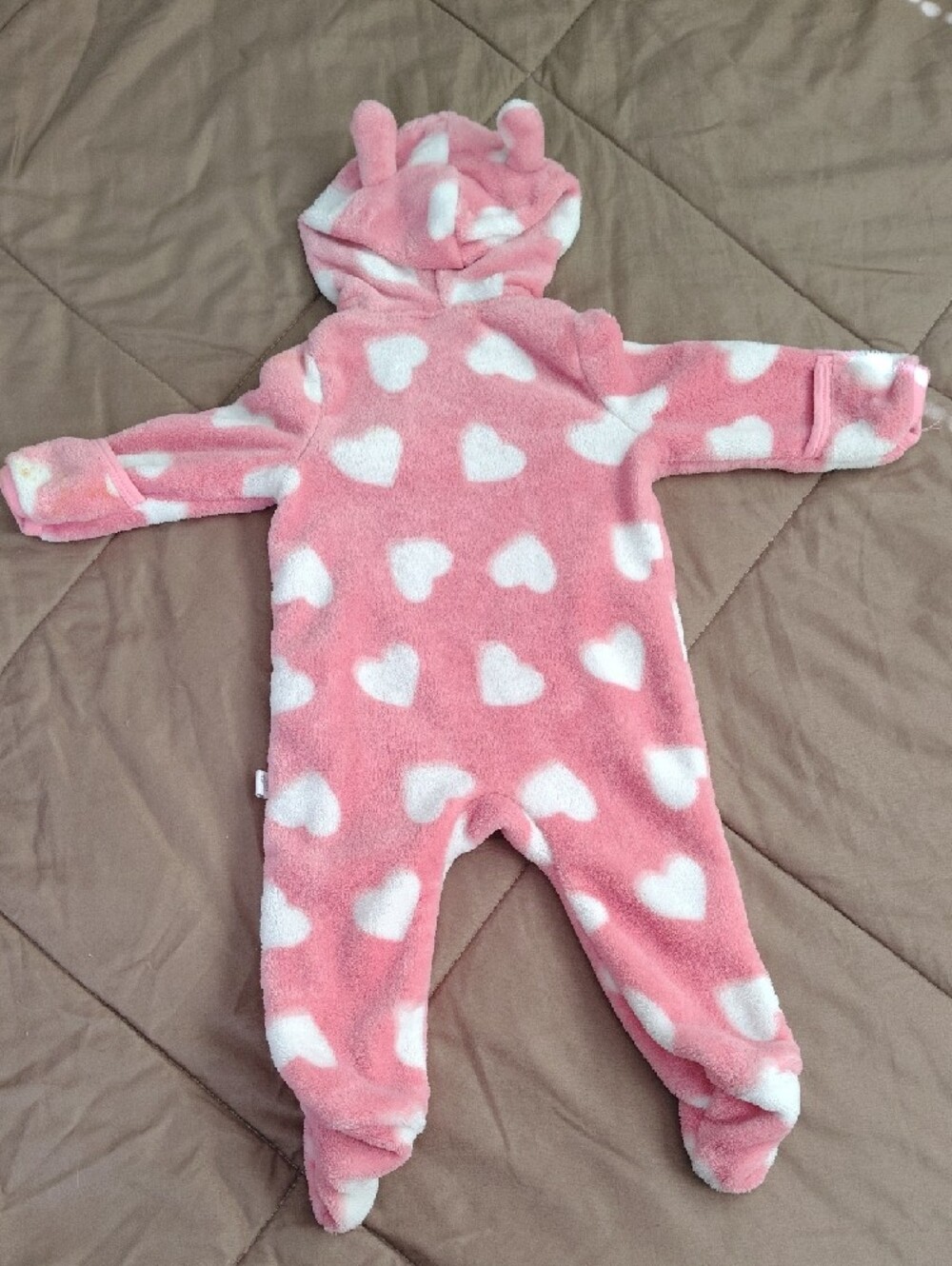 Cozy Pink Heart Plush Hooded Baby One-Piece with Bear Accent - Picture 7 of 7